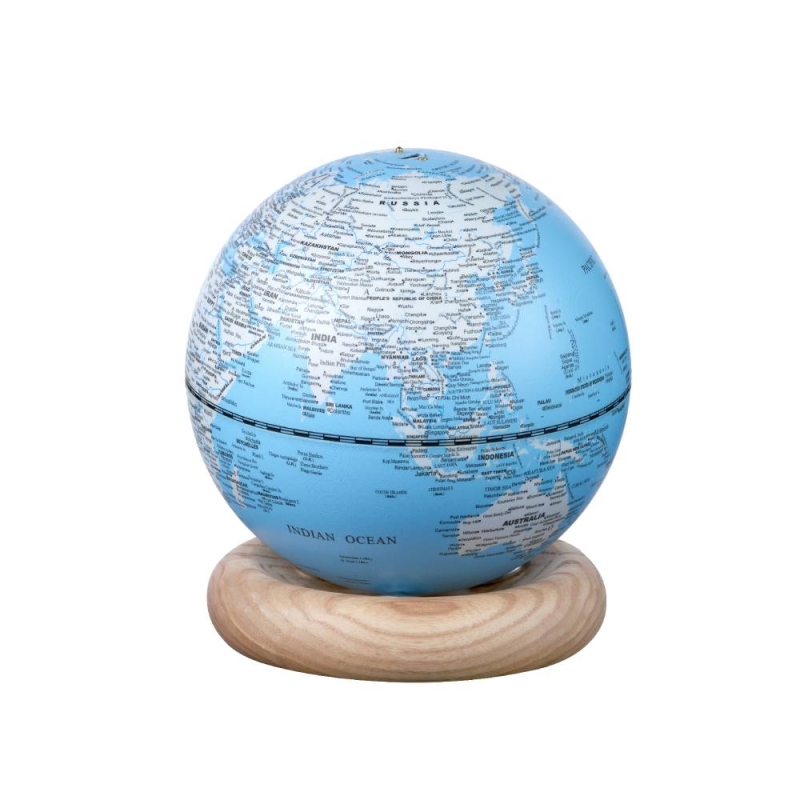 Atlas Globe Lamp