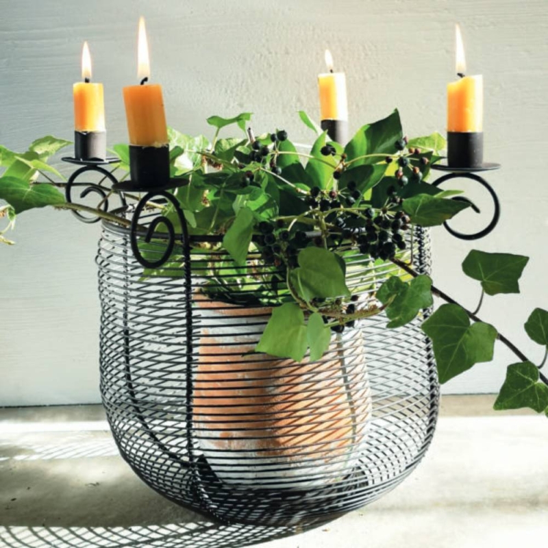 Wire Pot Basket With 4 Candle Holders Rust