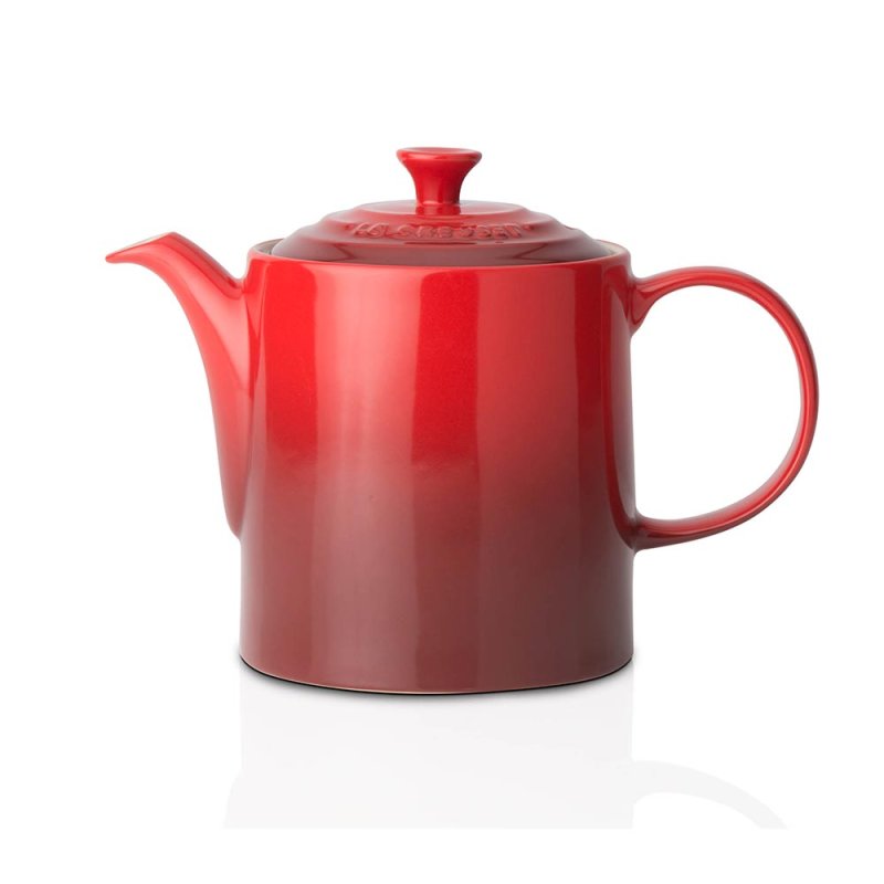 Le Creuset Grand Teapot Cerise