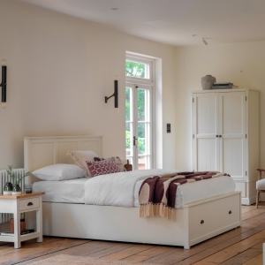 Erin Bedroom Collection