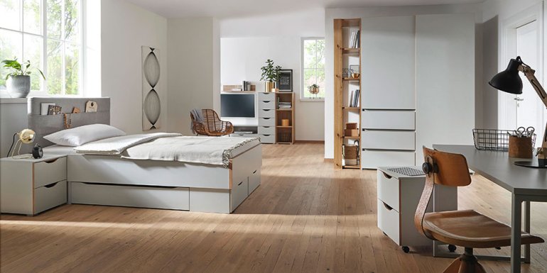 Lincoln bedroom furniture collection