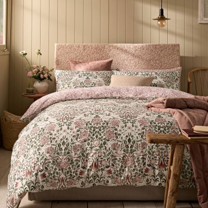 Morris At Home Rose Brick Collection