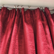 1x Red Pencil Pleat Single Curtain (Bury St Edmunds)