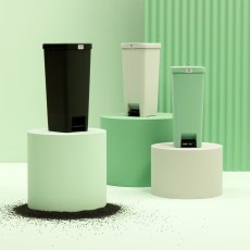 Brabantia Stepup Pedal Bin 40l Jade Green 800108