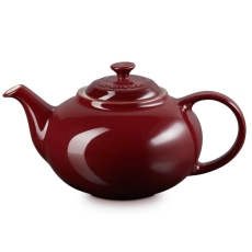Le Creuset 1.3L Classic Teapot Garnet