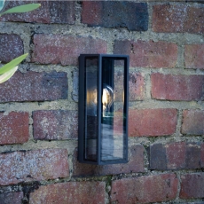 Dar Taryn Wall Light