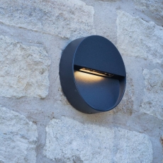 Dar Ugo Wall Light