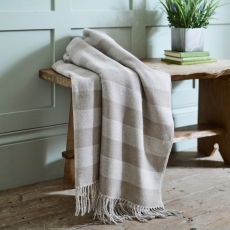 Deyongs Elgin 130cm x 160cm Throw White / Natural