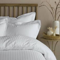 Luxe & Wilde Arla Duvet Set White