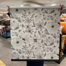 1x Luxaflex Roller Blind 120cm (Bury St Edmunds)