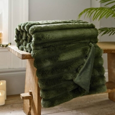 Deyongs Kenwood Faux Fur Throw 130cm x 170cm Fern