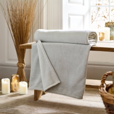 Snuggle Touch Throw 140X180cm Light Grey