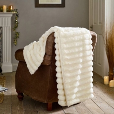 Deyongs Kenwood Faux Fur Throw 130cm x 170cm Marshmellow
