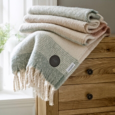 Deyongs Rossendale 130cm x 170cm Throw Blush