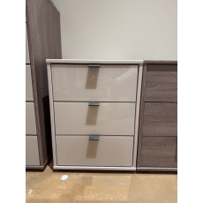 Tannington 3 Drawer Bedside (Bury St Edmunds)