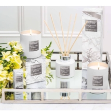 Luna English Pear & Freesia Reed Diffuser