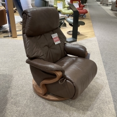 Chester Manual Recliner Chair (Bury St Edmunds)