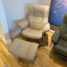 Stressless Mayfair Small Signature Chair and Stool (Ipswich)