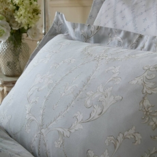 Historic Royal Palaces Tijou Duvet Set Porcelain Blue
