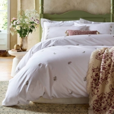 Historic Royal Palaces Victoria Sprigs Embroidery Duvet Set Rose Pink