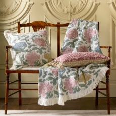 Historic Royal Palaces Albert Jaquard Throw 130X170cm Multi