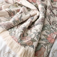 Historic Royal Palaces Hampton Jaquard Throw 130X170cm Multi
