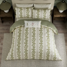 Sanderson X National Trust Cobnut Stripe Duvet Set Leaf Green