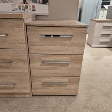 Albany 3 Drawer Bedside (Ipswich)