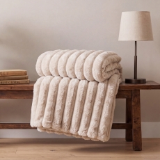 Deyongs Alnwick Throw 140x180cm Cream