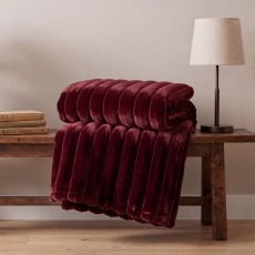 Deyongs Alnwick Throw 140x180cm Ruby