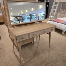 Ercol Winslow Dressing Table with Mirror (Ipswich)