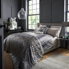 Kylie Minogue Vari Duvet Cover