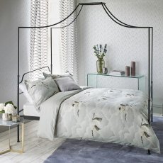 Harlequin Crane In Flight Duvet Cover Single