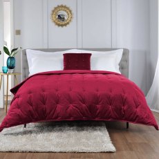 Deyongs Velvet Dot Quilted Throw 140 x 200CM Berry
