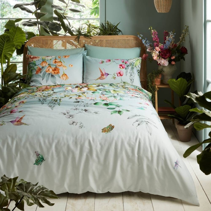 Graham & Brown Etheral Flora Duvet Set Dawn