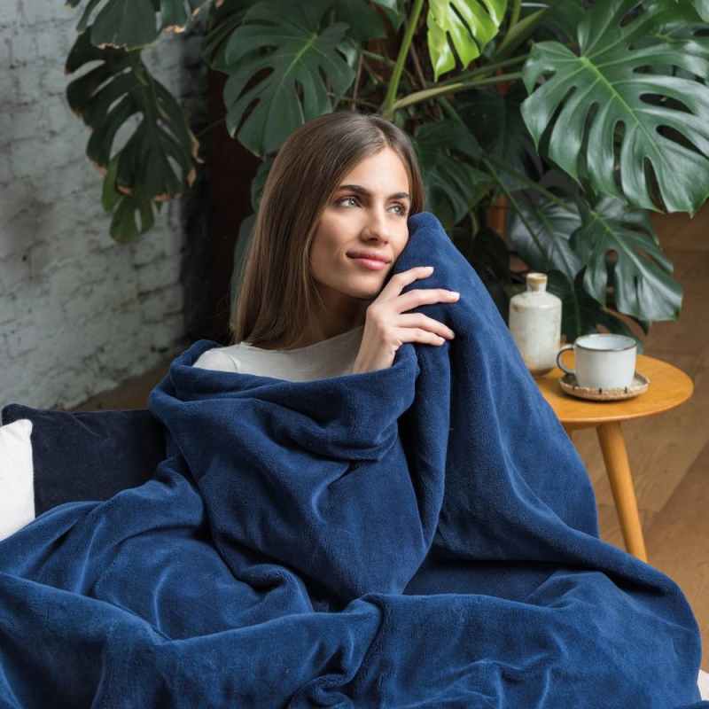 Intelliheat Large Navy Throw 120X160cm