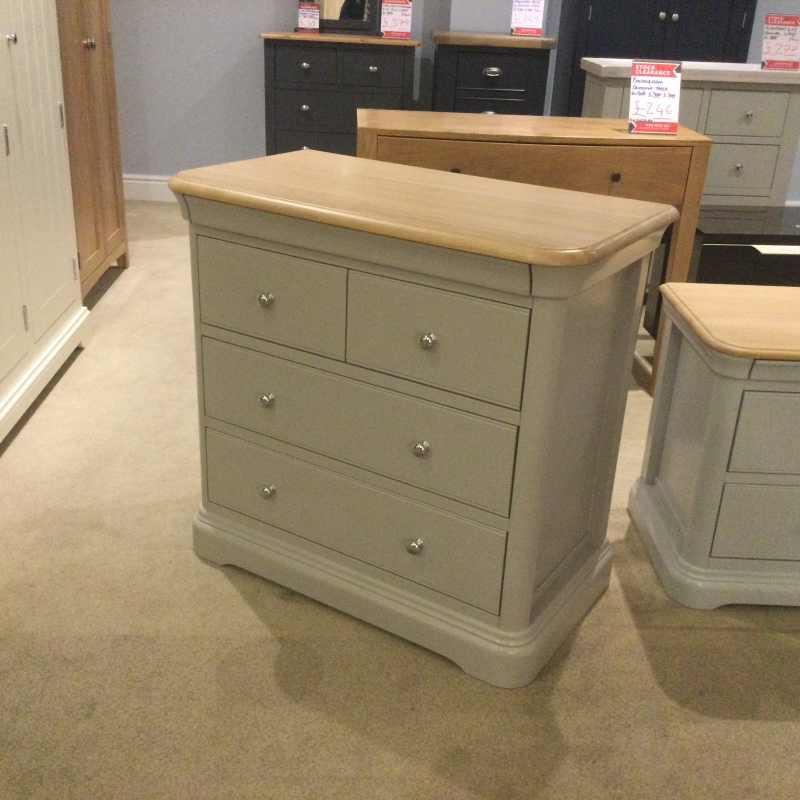 Stag Crompton 2+2 Chest of Drawers (Ipswich)