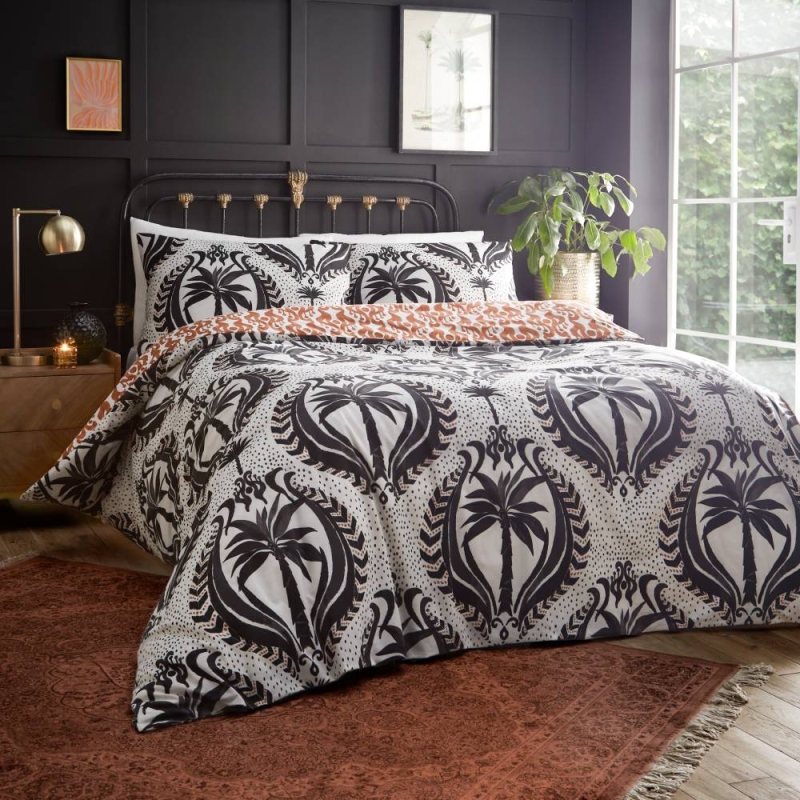 Laucala Duvet Cover