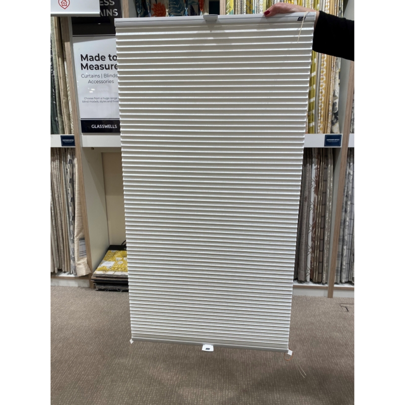 1 x Tensioned Duette Blind 54.5 x 108cm (Bury St Edmunds)