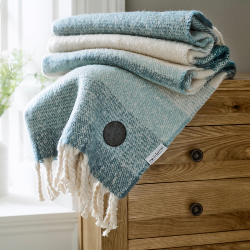 Deyongs Rossendale 130cm x 170cm Throw Blue