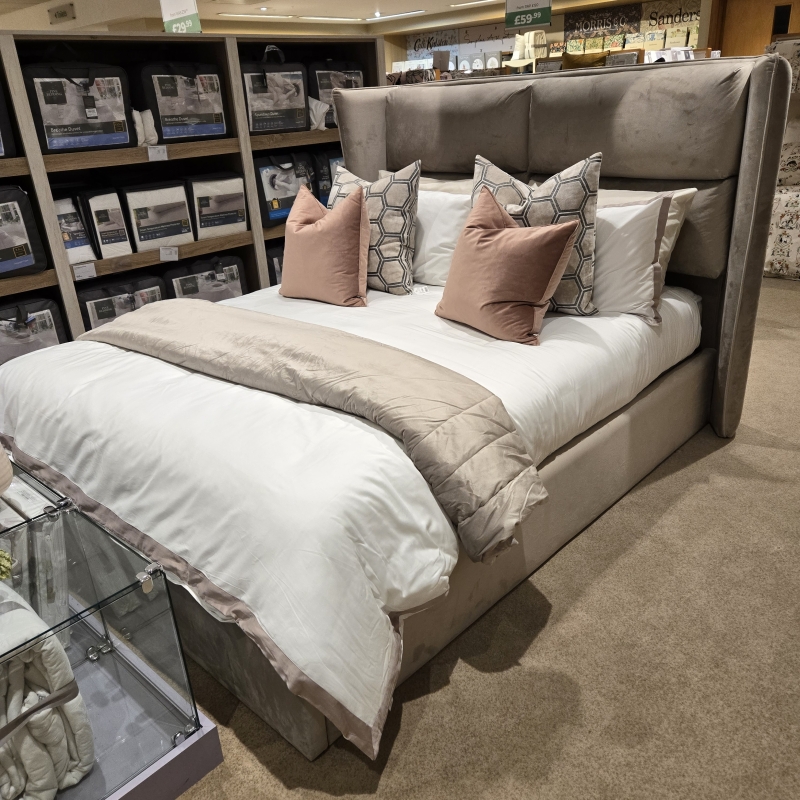 Vienna Kingsize Ottoman (Ipswich)