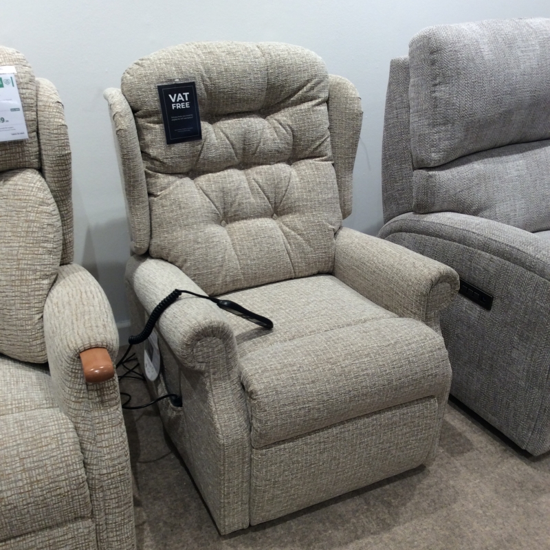 Wycombe Standard Dual Motor Riser Recliner (Bury St Edmunds)