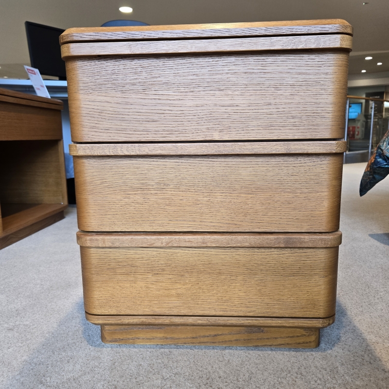 Palmdale 3 Drawer Bedside (Ipswich)