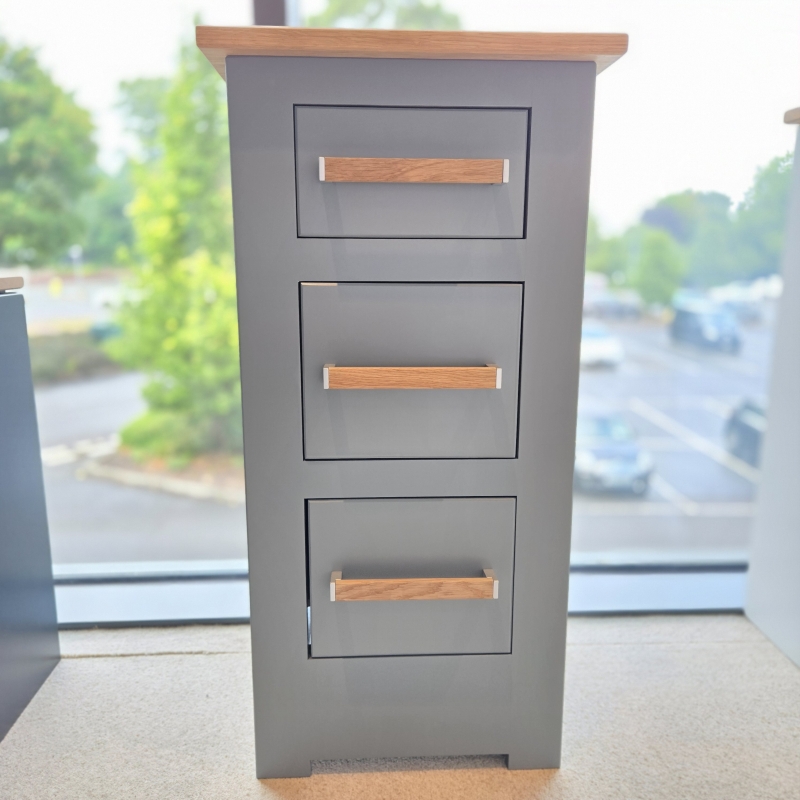 Milton 3 Drawer Bedside (Ipswich)