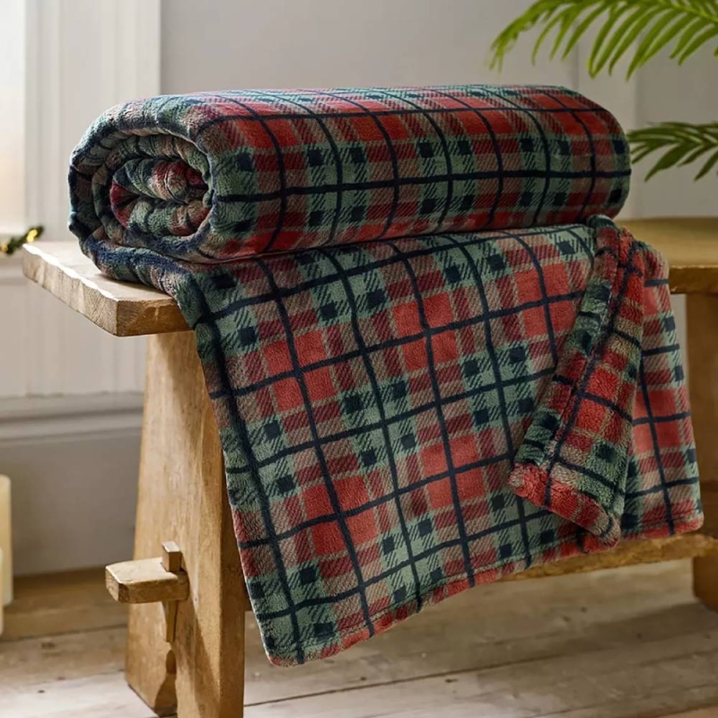 Deyongs Hattie Check Throw 140cm x 180cm Red
