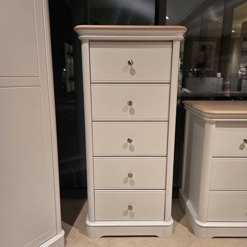 Lavenham 5 Drawer Wellington Chest (Ipswich)