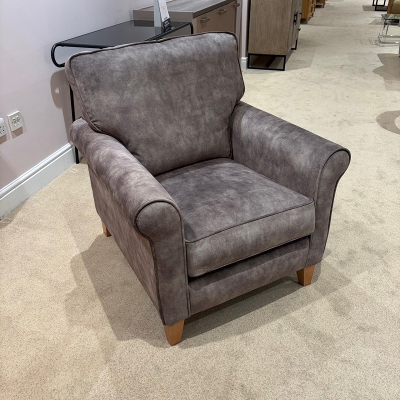 Pendel Accent Chair (Ipswich)