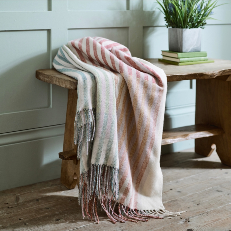 Deyongs Deyongs Gorgan 130cm x 170cm Throw Multi