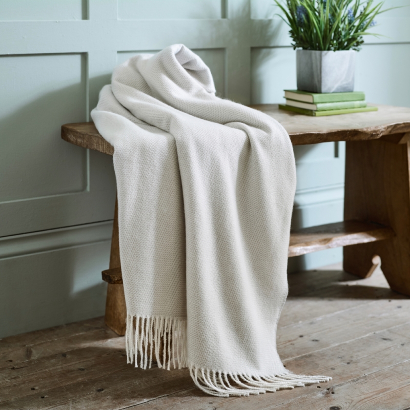 Deyongs Deyongs Brimham 130cm x 180cm Throw Grey