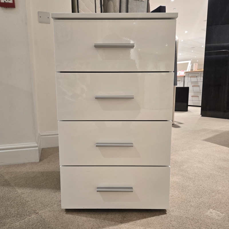 Laguna 4 Drawer Narrow Chest (Ipswich)